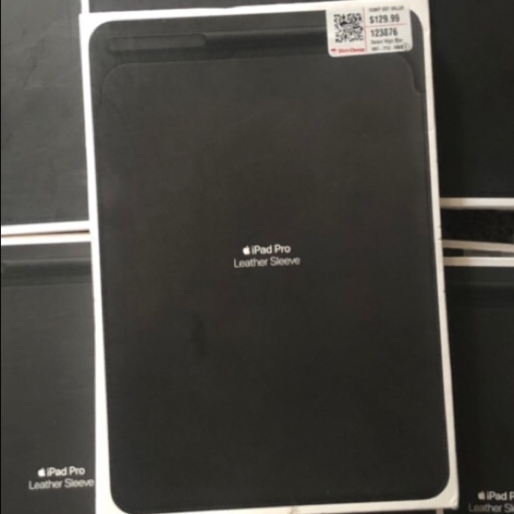 APPLE iPad Pro Leather Sleeve iPad Pro 10.5-inch Black Natural Leather NIB - Picture 2 of 4